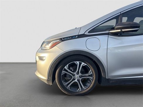 Used 2017 Chevrolet Bolt Premier w/ Driver Confidence II Package image 20