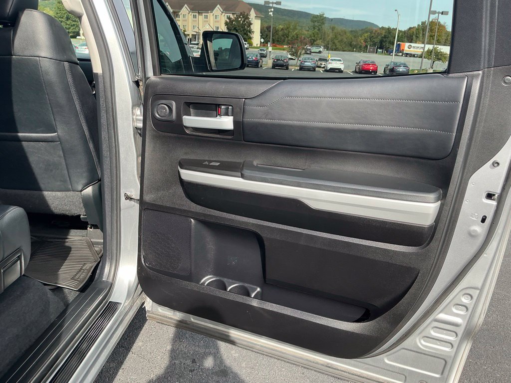 Used 2020 Toyota Tundra Limited w/ Limited Premium Package AWD/4WD image 27