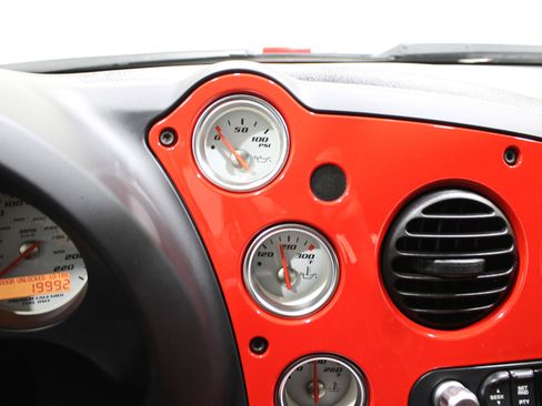 Used 2004 Dodge Viper SRT-10 image 8