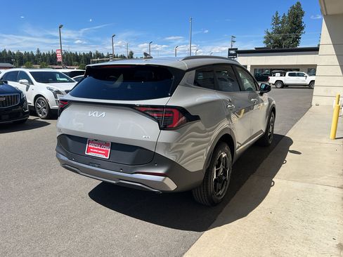 New 2026 Kia Sportage EX image 4