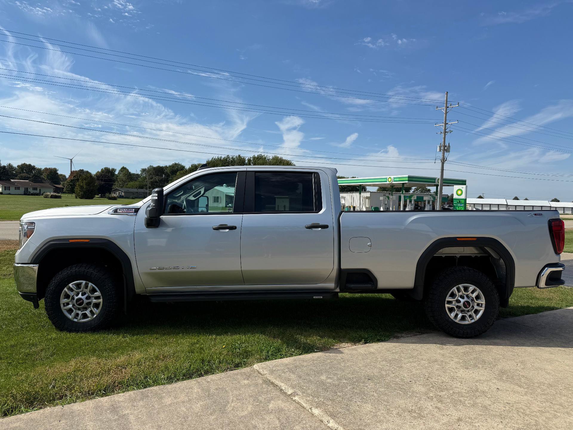 Used 2023 GMC Sierra 2500 Pro w/ Gooseneck/5TH Wheel Package AWD/4WD image 4
