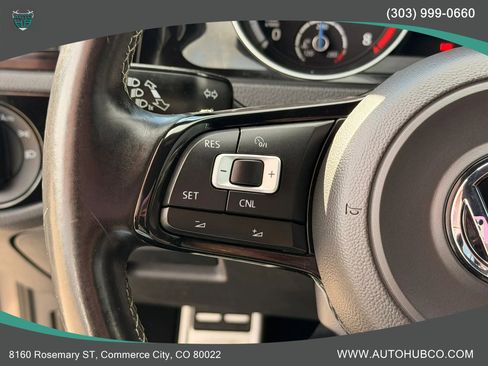 Used 2016 Volkswagen Golf R 4-Door AWD/4WD image 16