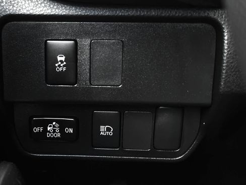 Used 2023 Toyota Tacoma SR5 AWD/4WD image 21
