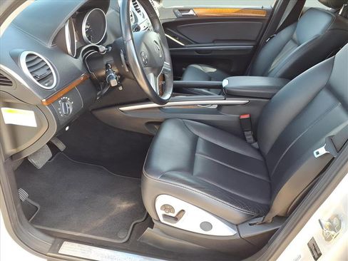 Used 2009 Mercedes-Benz GL 320 BlueTEC 4MATIC image 16