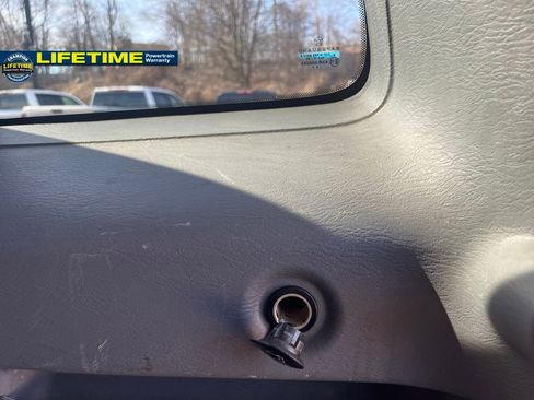 Used 2006 Jeep Liberty Sport image 12