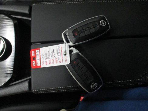 New 2026 Nissan Rogue SV image 27