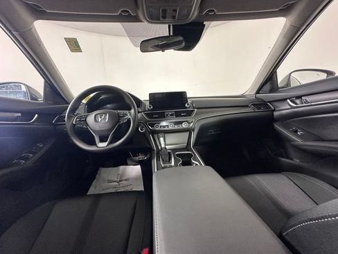 Used 2019 Honda Accord EX image 16