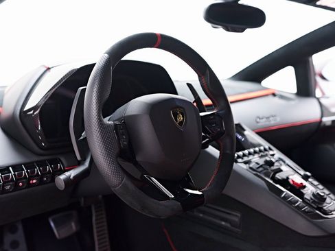 Used 2019 Lamborghini Aventador SVJ image 69