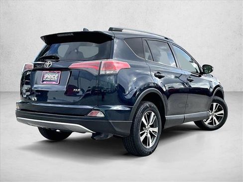 Used 2018 Toyota RAV4 XLE image 2