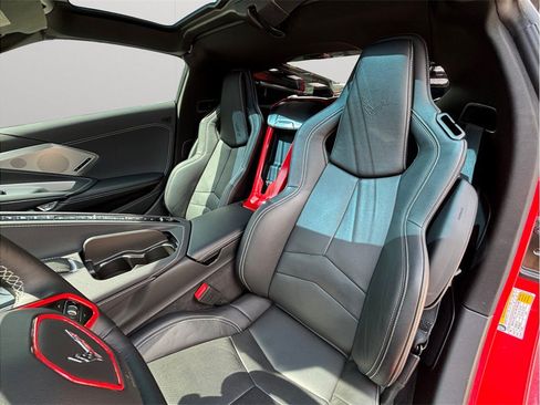 Used 2020 Chevrolet Corvette Stingray Coupe w/ 2LT w/ 2LT Preferred Equipment Group RWD image 21