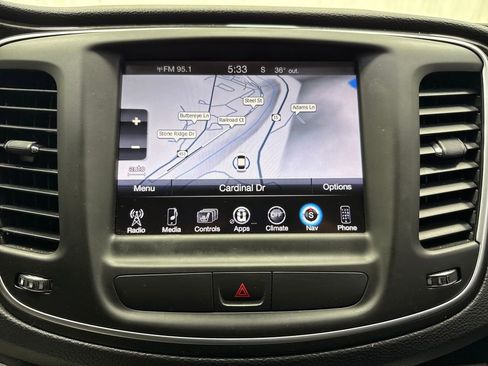 Used 2015 Chrysler 200 C w/ Navigation & Sound Group I image 29