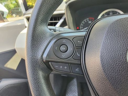 Used 2022 Toyota Corolla LE FWD image 28