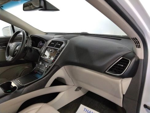 Used 2018 Lincoln MKX Reserve w/ Driver Assistance Package image 44