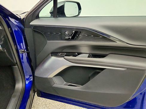 Used 2024 Cadillac Lyriq Sport image 27