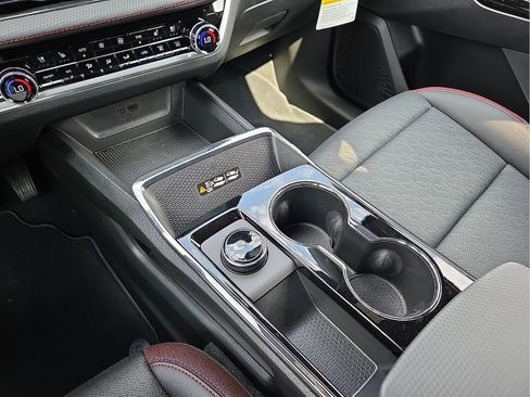 New 2026 Chevrolet Equinox RS w/ Convenience Package III FWD image 25