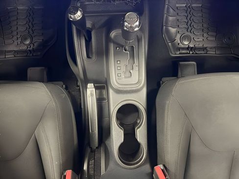 Used 2016 Jeep Wrangler Sport AWD/4WD image 24