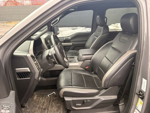 Used 2018 Ford F150 Raptor w/ Equipment Group 802A Luxury image 17