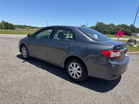 Used 2011 Toyota Corolla LE FWD image 7