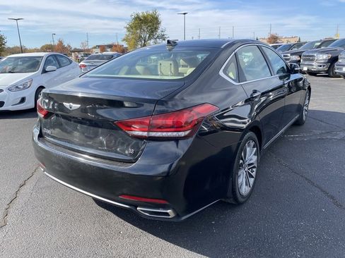 Used 2016 Hyundai Genesis 3.8 image 9