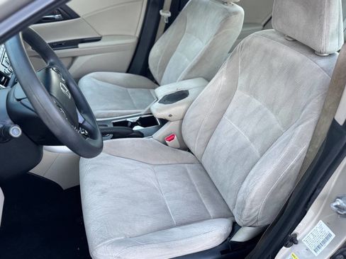 Used 2013 Honda Accord EX image 9