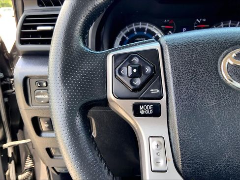 Used 2016 Toyota 4Runner SR5 RWD image 23