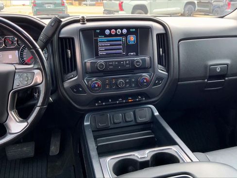 Used 2018 GMC Sierra 1500 SLT w/ All Terrain Package image 7