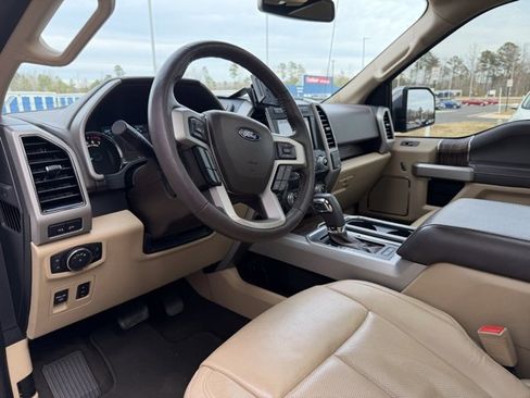 Used 2019 Ford F150 Lariat w/ Equipment Group 502A Luxury image 28