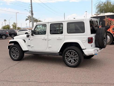 Used 2024 Jeep Wrangler High Altitude AWD/4WD image 42