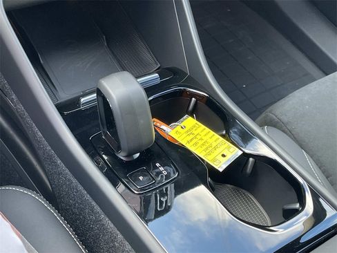 Used 2024 Volvo XC40 Recharge Plus w/ Protection Package Premier image 35