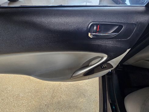 Used 2006 Lexus IS 250 4D Sedan image 19