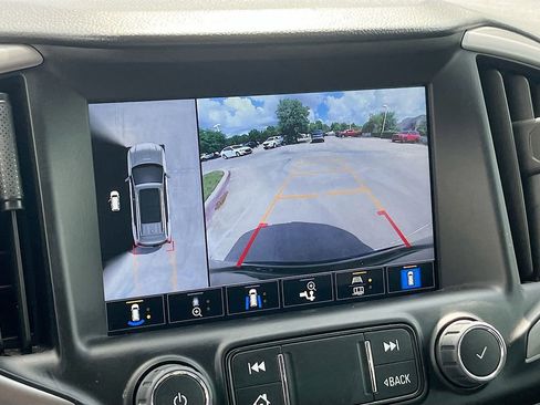 Used 2024 GMC Terrain AT4 w/ Tech Package image 14