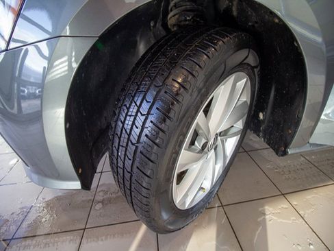 Used 2018 Volkswagen Passat 2.0T SE image 23