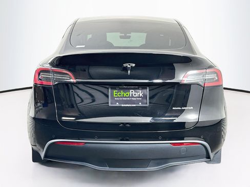 Used 2022 Tesla Model Y Long Range AWD/4WD image 7