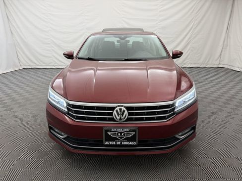 Used 2016 Volkswagen Passat 1.8T SEL Premium image 3