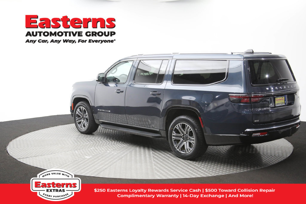 Used 2024 Jeep Wagoneer L Series II w/ Flexible Seating Group RWD image 71