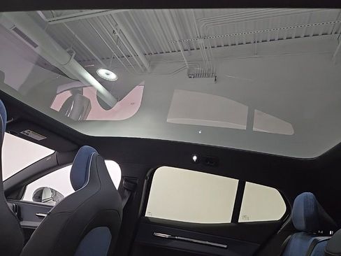 New 2026 Volvo EX30 Ultra w/ Protection Package Premier image 19