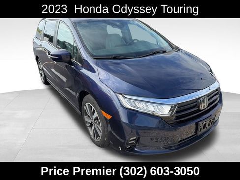 Used 2023 Honda Odyssey Touring image 1
