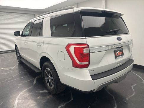 Used 2019 Ford Expedition XLT image 4