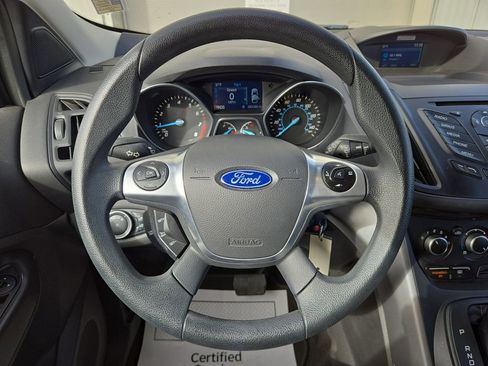 Used 2015 Ford Escape SE image 20