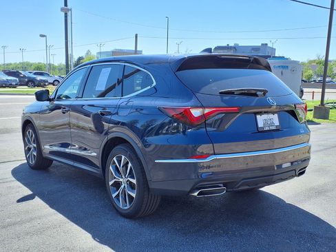 Used 2023 Acura MDX SH-AWD w/ Technology Package image 2