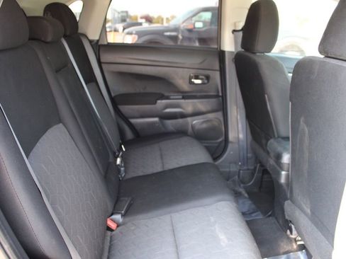 Used 2020 Mitsubishi Outlander Sport ES image 19