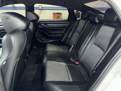 Used 2022 Honda Accord Sport image 17