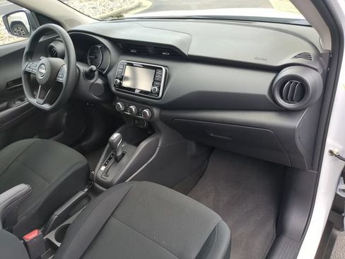 Certified 2025 Nissan Kicks Play S FWD image 34
