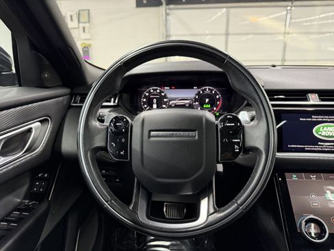 Used 2019 Land Rover Range Rover Velar R-Dynamic SE image 13