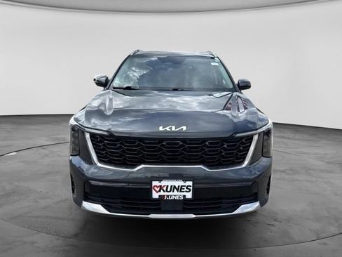 Used 2024 Kia Sorento S FWD image 8