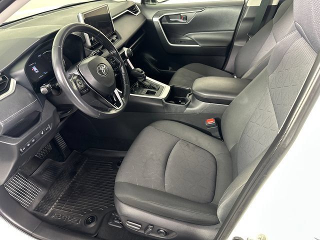 Used 2023 Toyota RAV4 XLE w/ Convenience Package AWD/4WD image 4