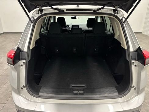 Used 2024 Nissan Rogue S FWD image 7
