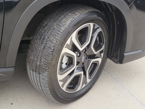 Certified 2025 Subaru Ascent Limited AWD/4WD image 6