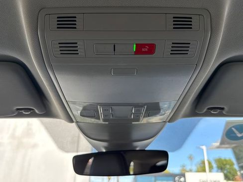 Used 2025 Volkswagen Taos SE image 24