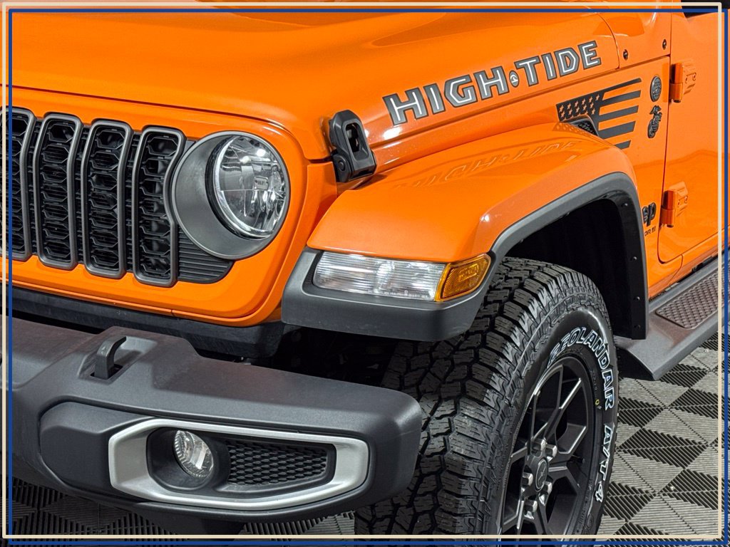 Certified 2025 Jeep Gladiator Sport AWD/4WD image 2